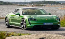 Porsche Taycan Slide image