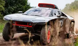 Audi RS Q Dakar Rally  Slide image
