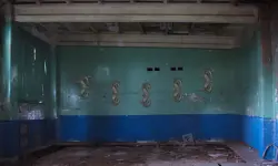 image bg Ghost Town Escape 3  amp;ndash; Mirrored Dimension